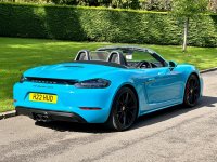 PORSCHE 718