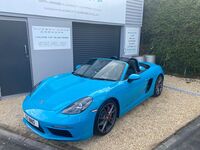 PORSCHE 718